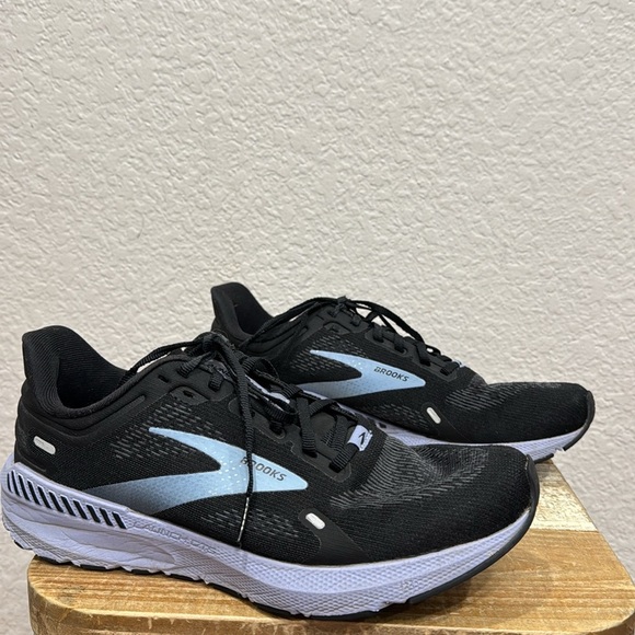Brooks Launch 9 Running Shoe Size 9.5 - Picture 2 of 8